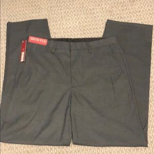 NWT men’s gray dress pant, 34x32